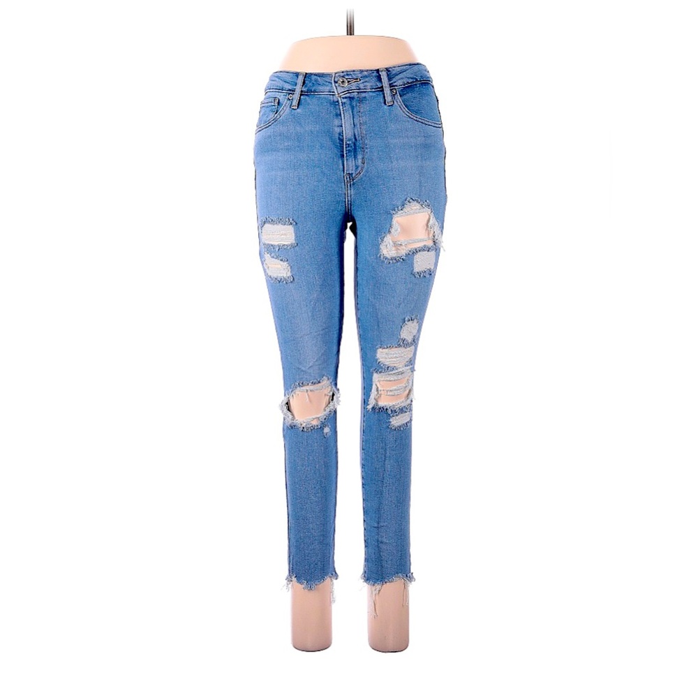 Levi’s ripped skinny jeans.